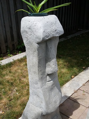 Moai head planter